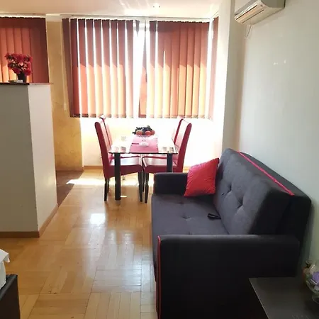 Gomoiu Monza Arena Nationala Apartment