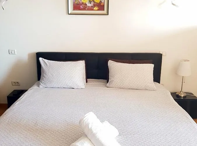 Apartman Gomoiu Monza Arena Nationala Bukarest